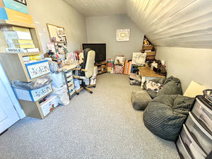 Bedroom- click for photo gallery